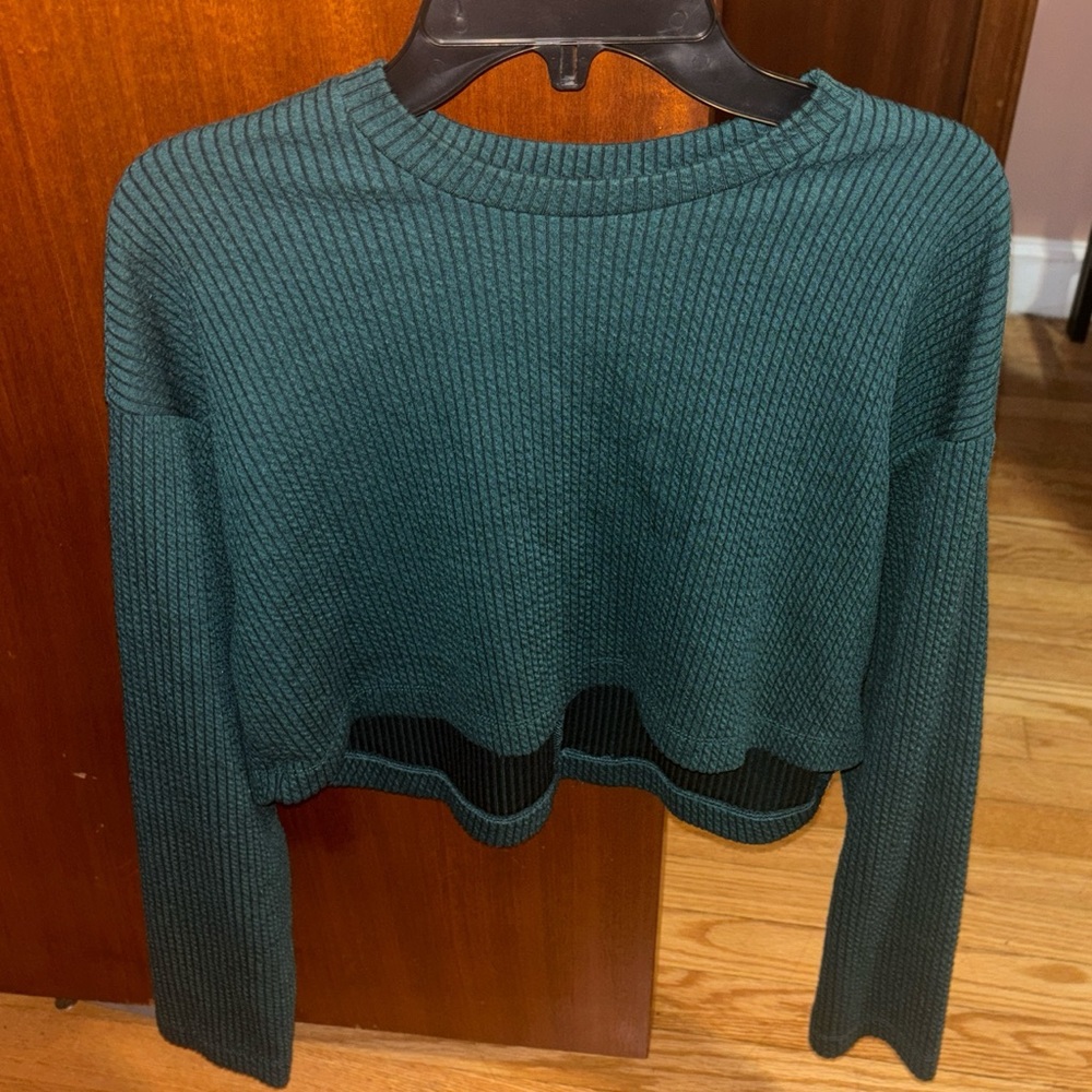Cotton On Cropped Sweater size XS